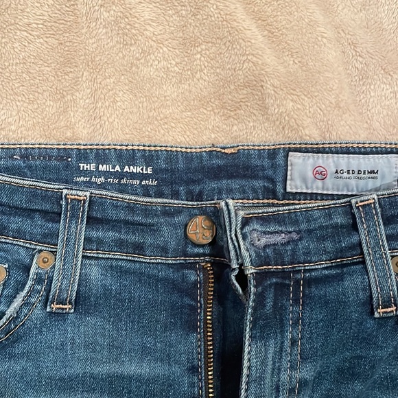 Gently worn AG Jeans - Picture 4 of 5